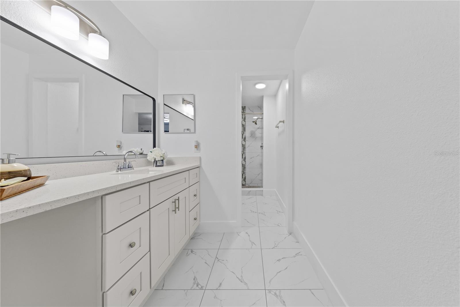 Image 27 of 40 For 2224 Greenview Circle