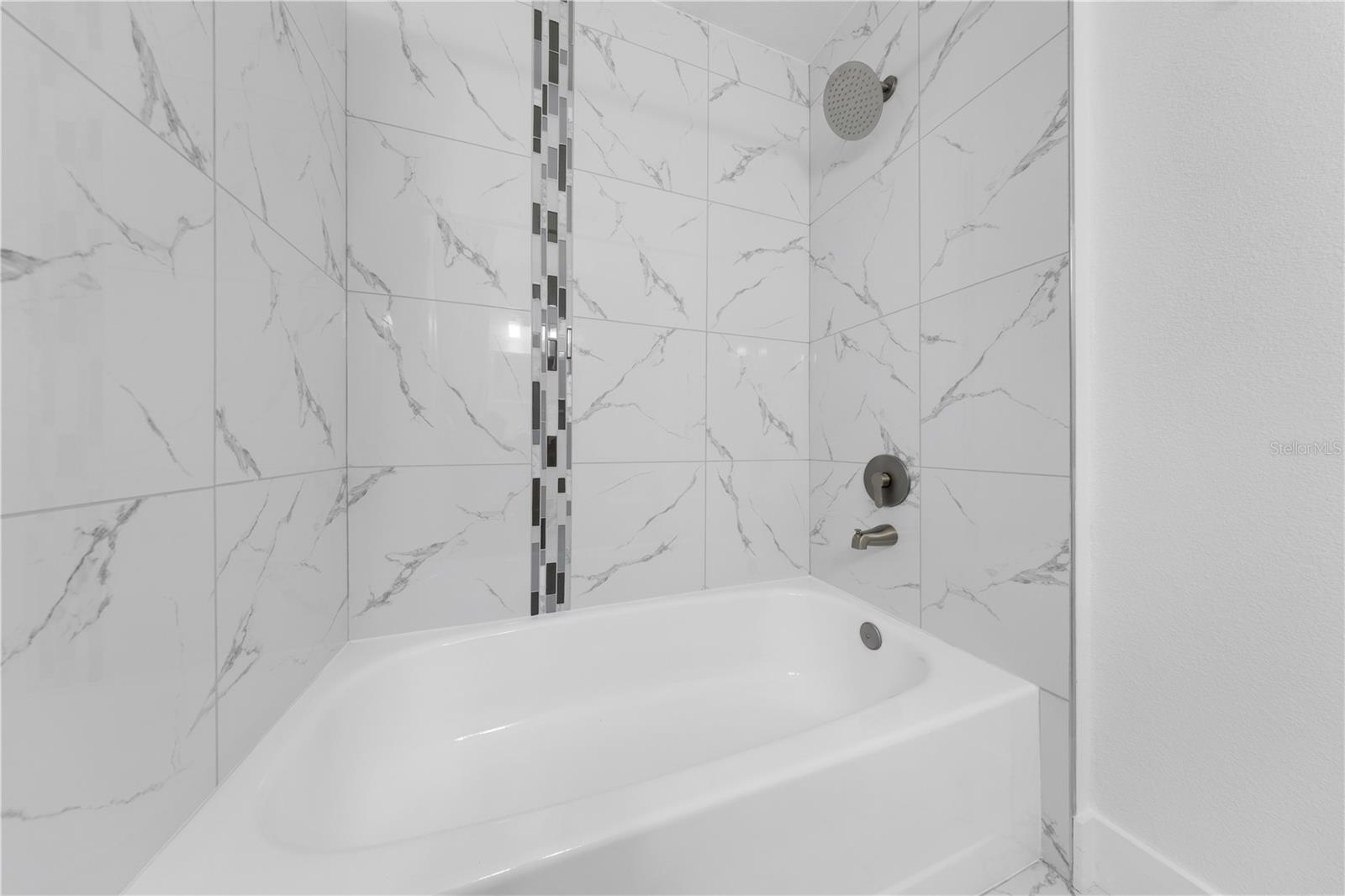 Image 33 of 40 For 2224 Greenview Circle