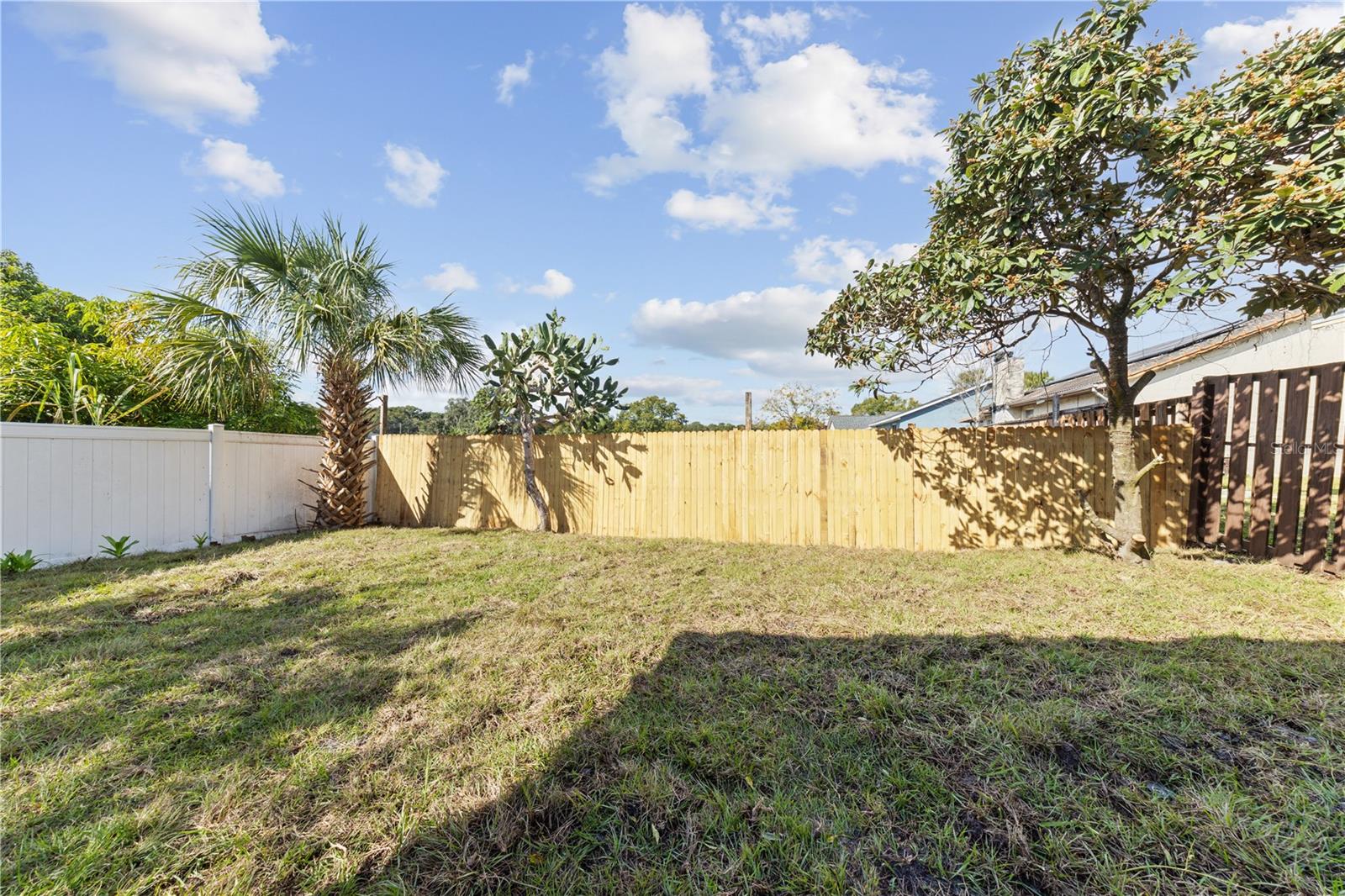 Image 37 of 40 For 2224 Greenview Circle