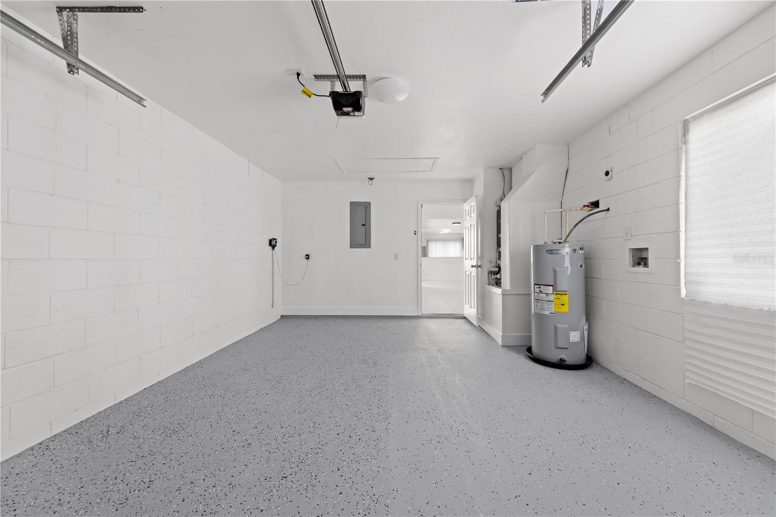 Image 39 of 40 For 2224 Greenview Circle