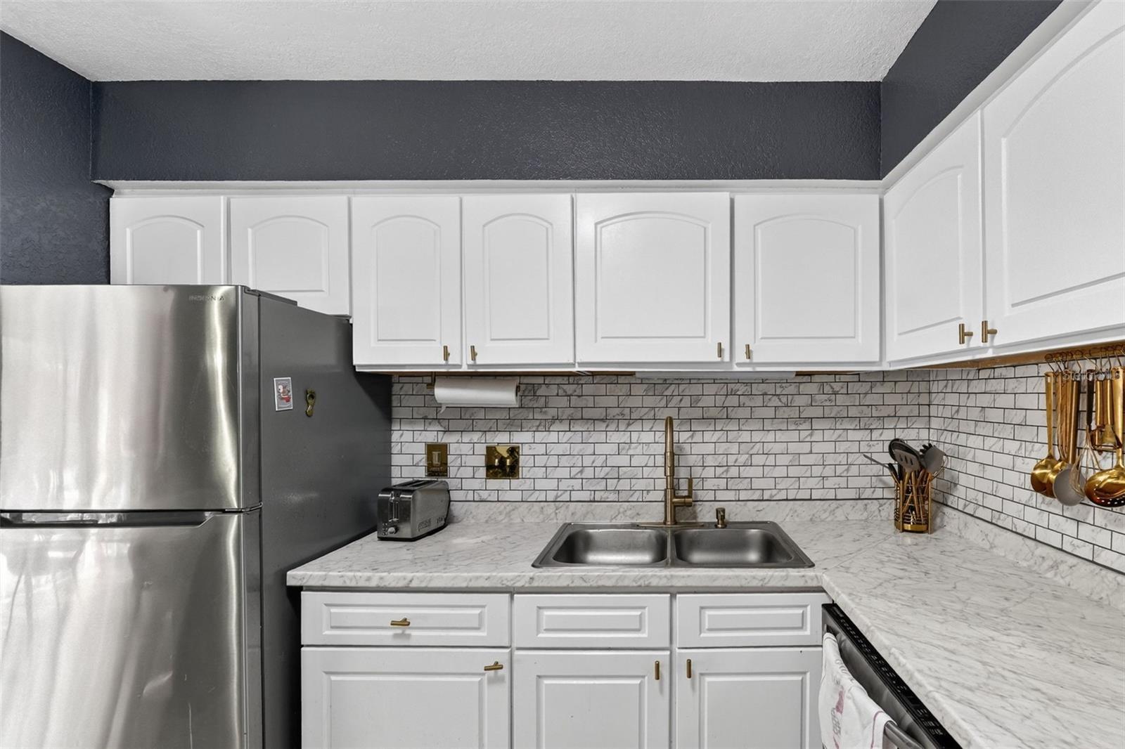 Image 10 of 75 For 4309 Semoran Boulevard 3