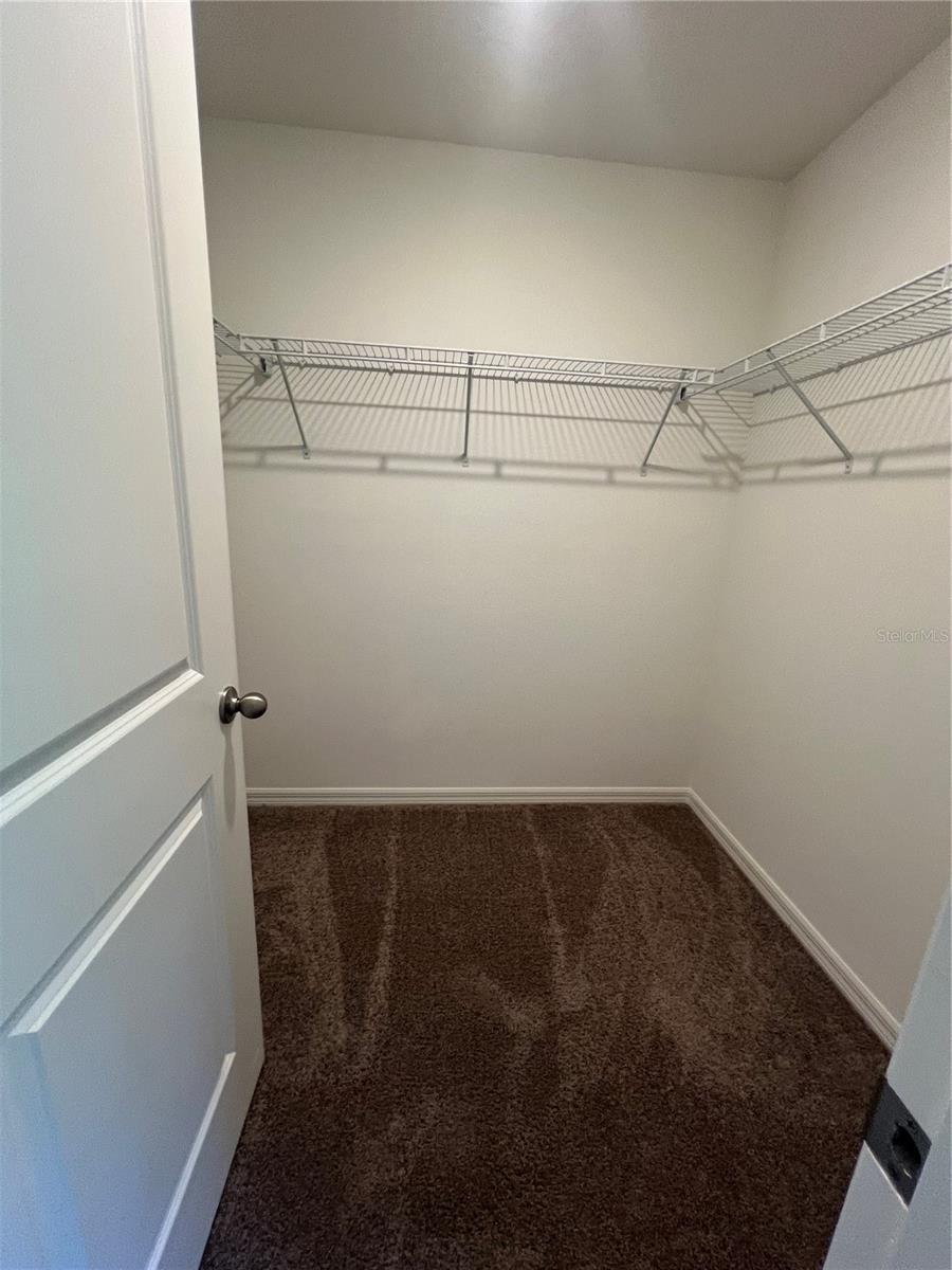 Image 8 of 12 For 2762 Raindrop Run Street