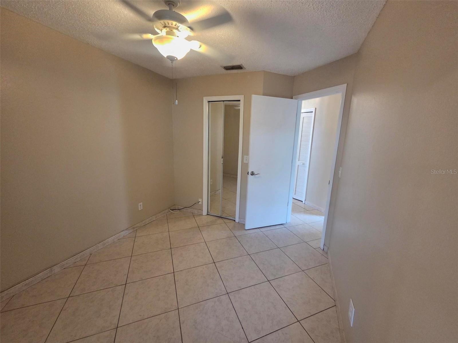 Image 18 of 24 For 9925 Dean Oaks Court