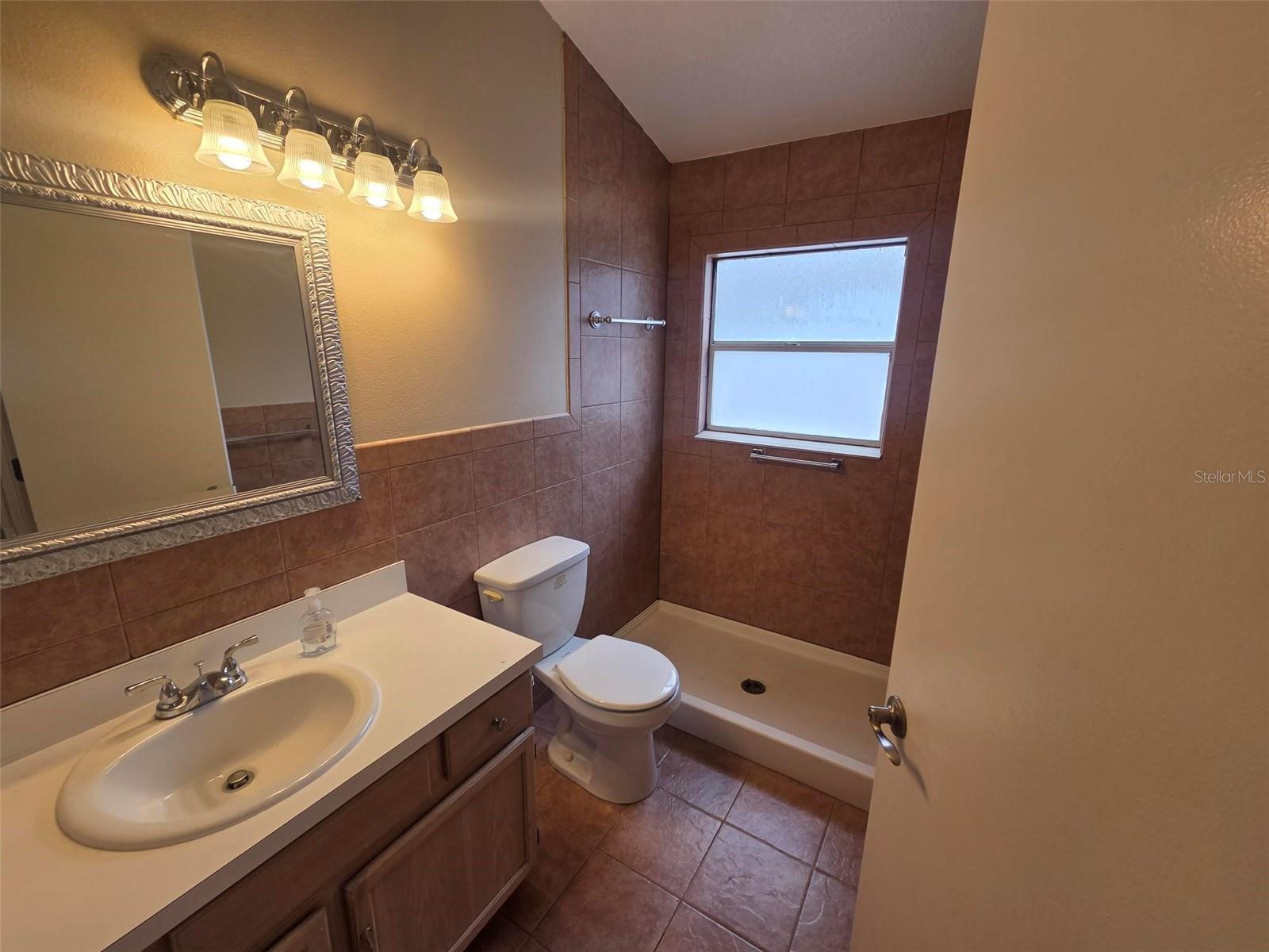 Image 19 of 24 For 9925 Dean Oaks Court