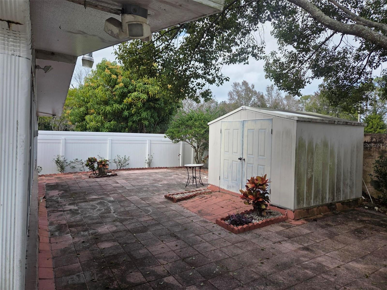 Image 3 of 24 For 9925 Dean Oaks Court