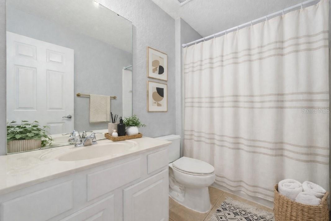 Image 13 of 48 For 14911 Golden Isle Boulevard