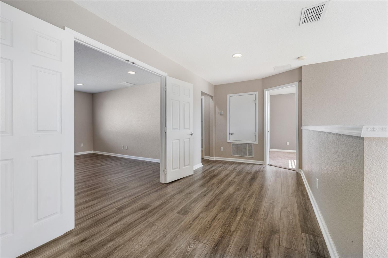 Image 38 of 48 For 14911 Golden Isle Boulevard