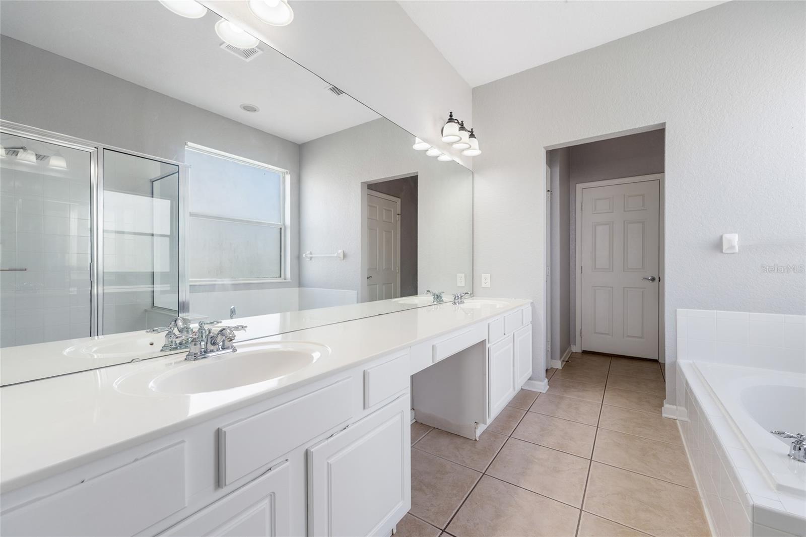 Image 42 of 48 For 14911 Golden Isle Boulevard