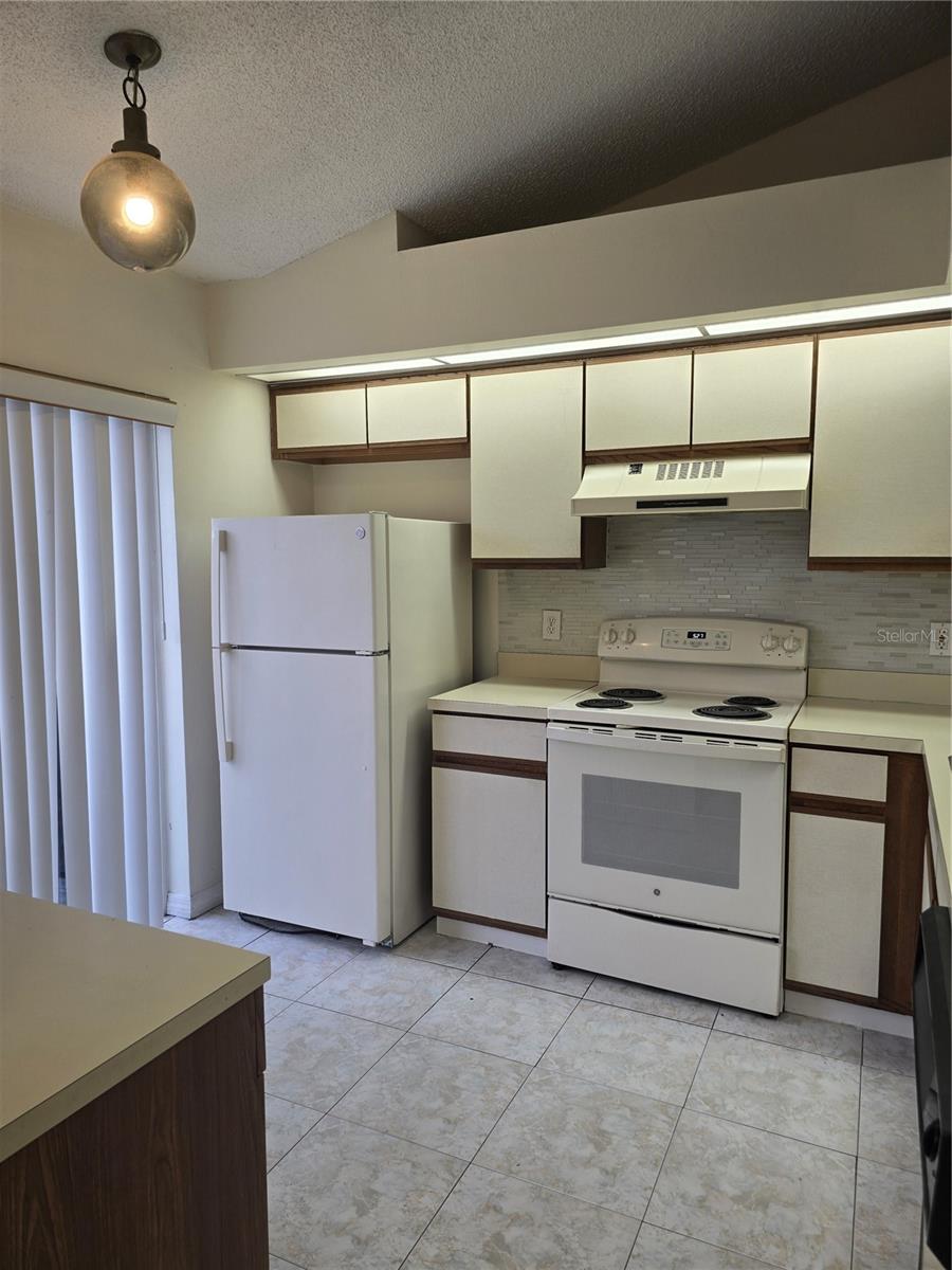 Image 12 of 43 For 1223 Lucaya Circle