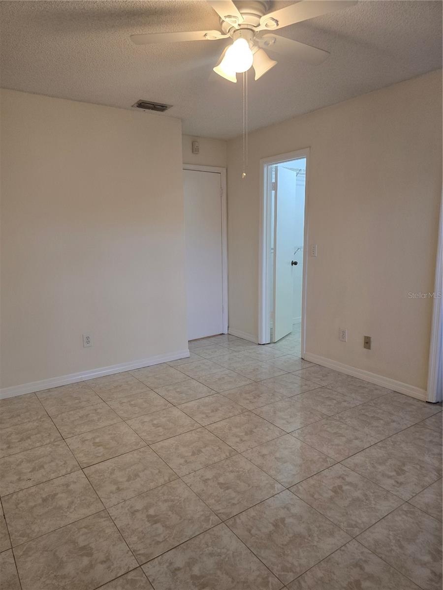 Image 19 of 43 For 1223 Lucaya Circle