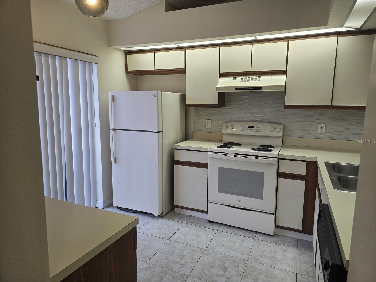 Image 3 of 43 For 1223 Lucaya Circle