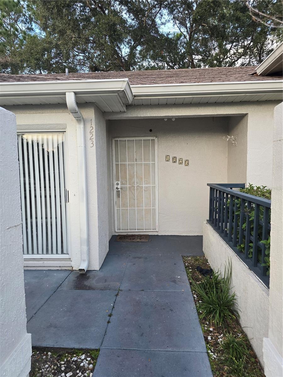 Image 8 of 43 For 1223 Lucaya Circle