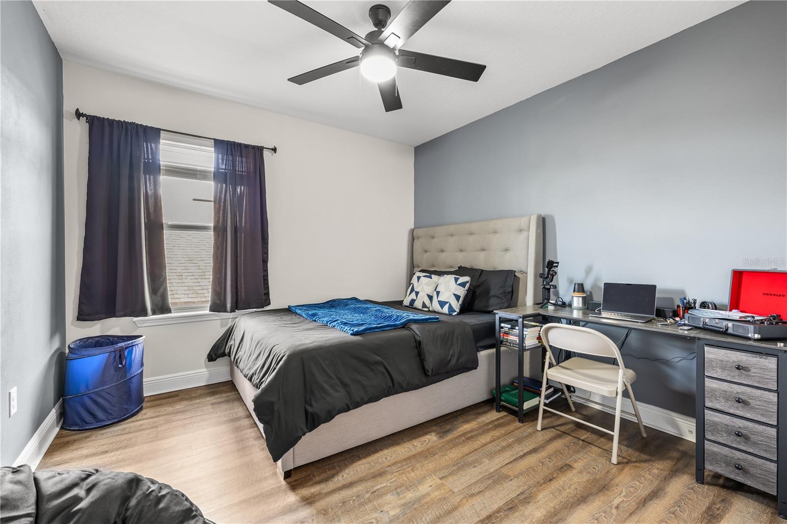 Image 13 of 34 For 18344 Oliver Twist Way