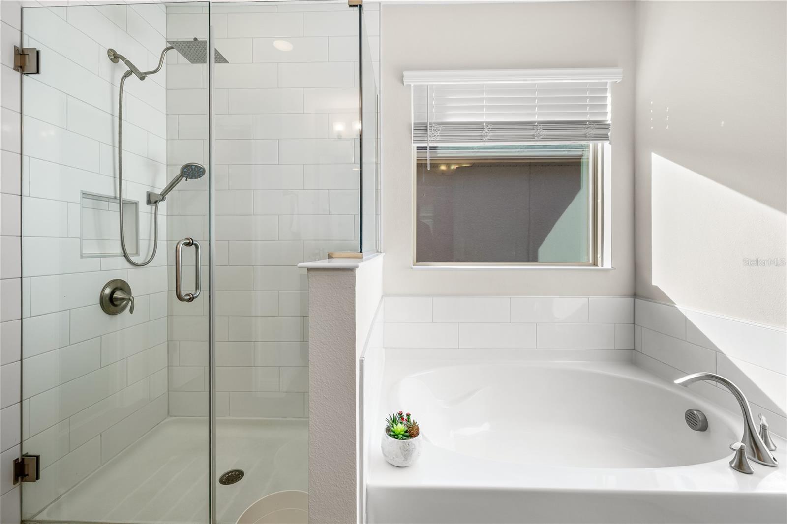 Image 23 of 34 For 18344 Oliver Twist Way