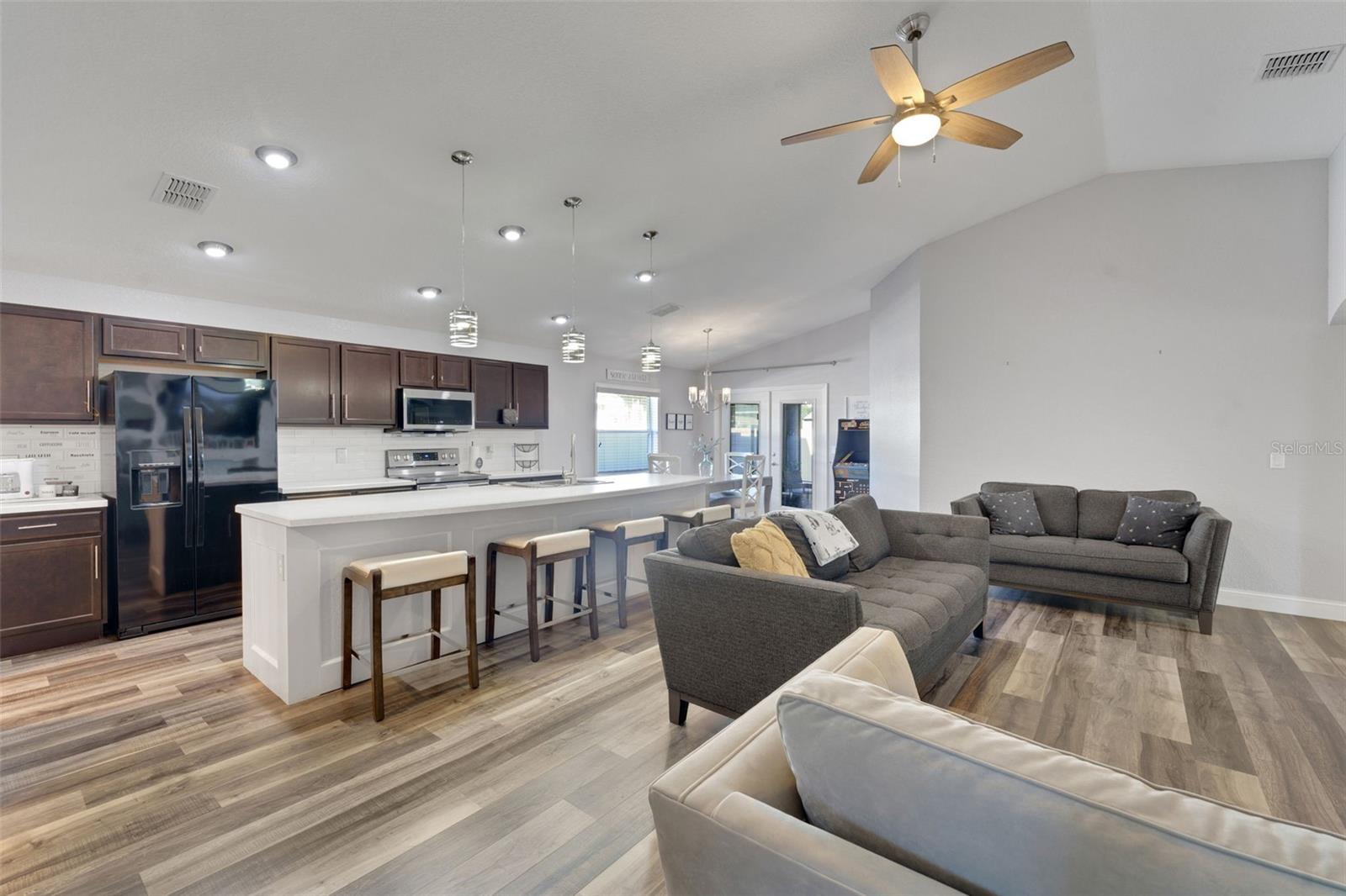 Image 6 of 27 For 2017 Orange Avenue