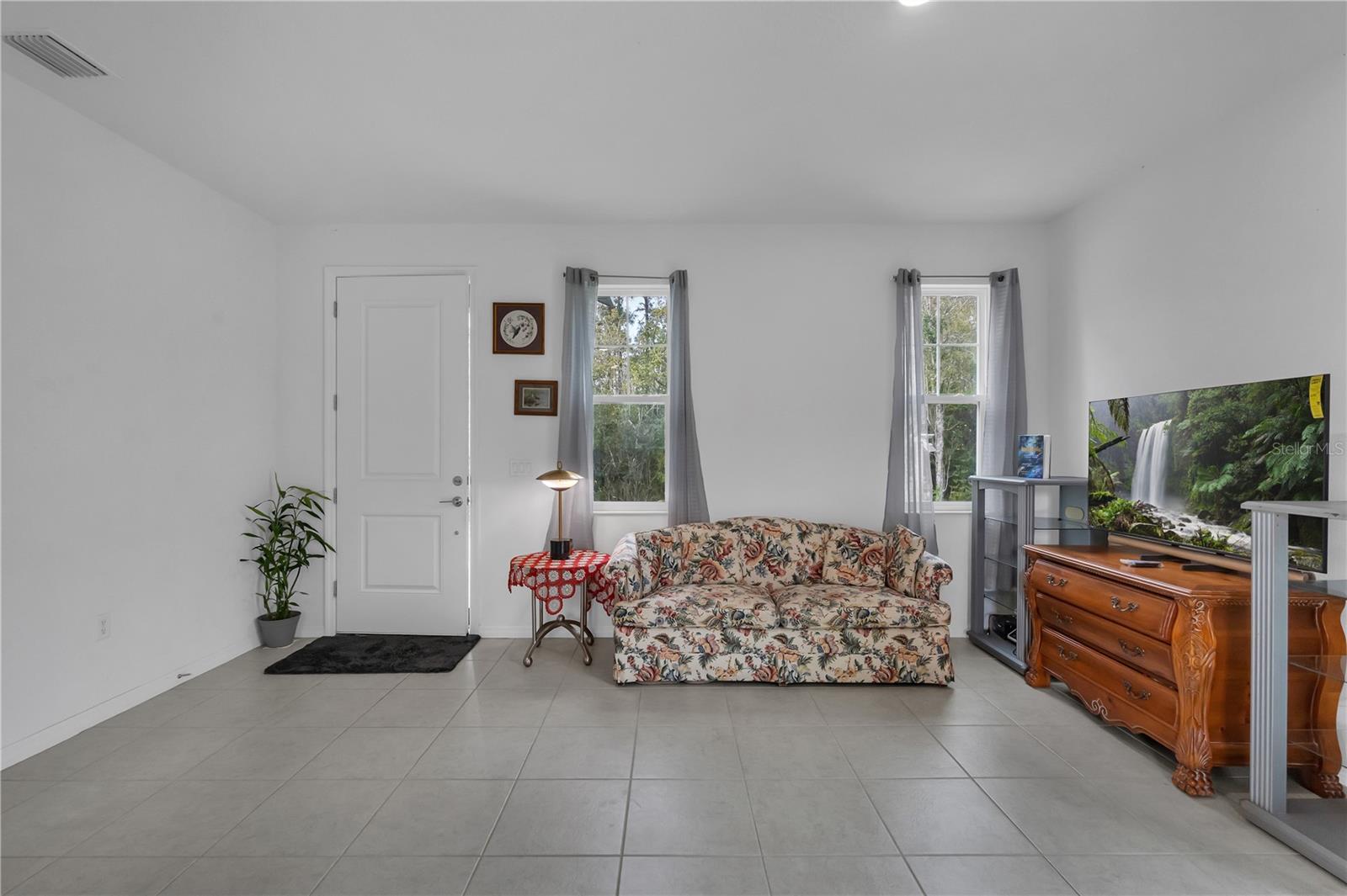 Image 5 of 31 For 5440 Boutin Lane