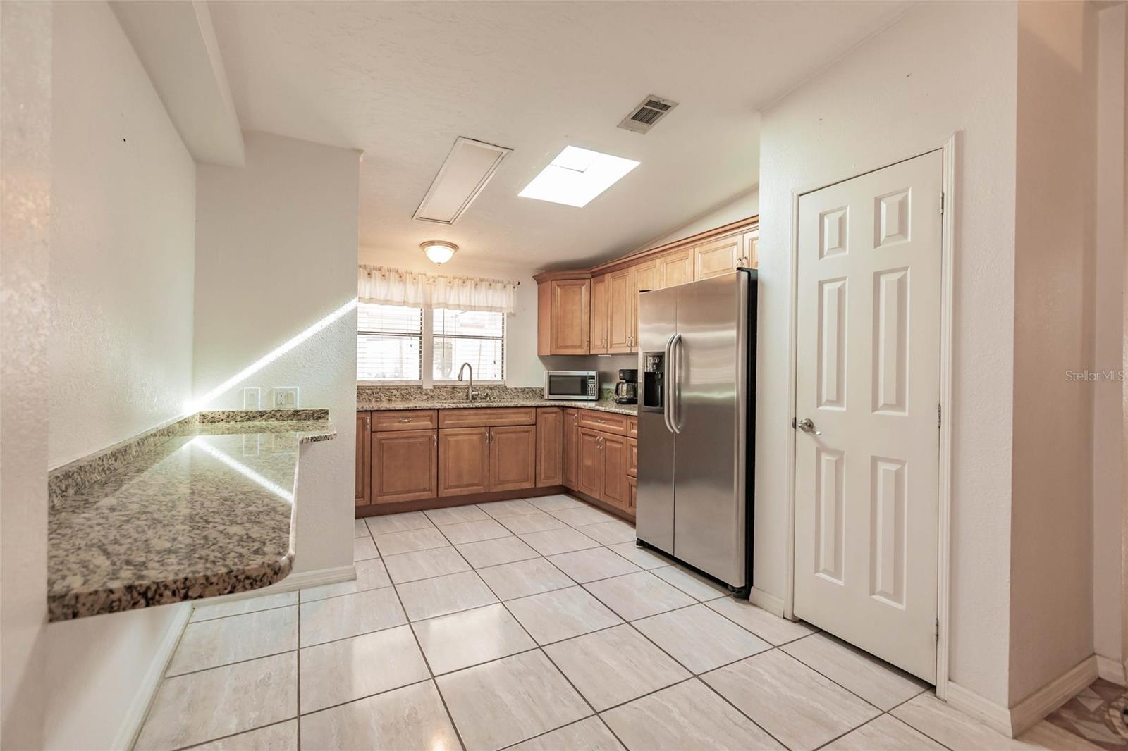 Image 10 of 35 For 1961 Crystal Lane