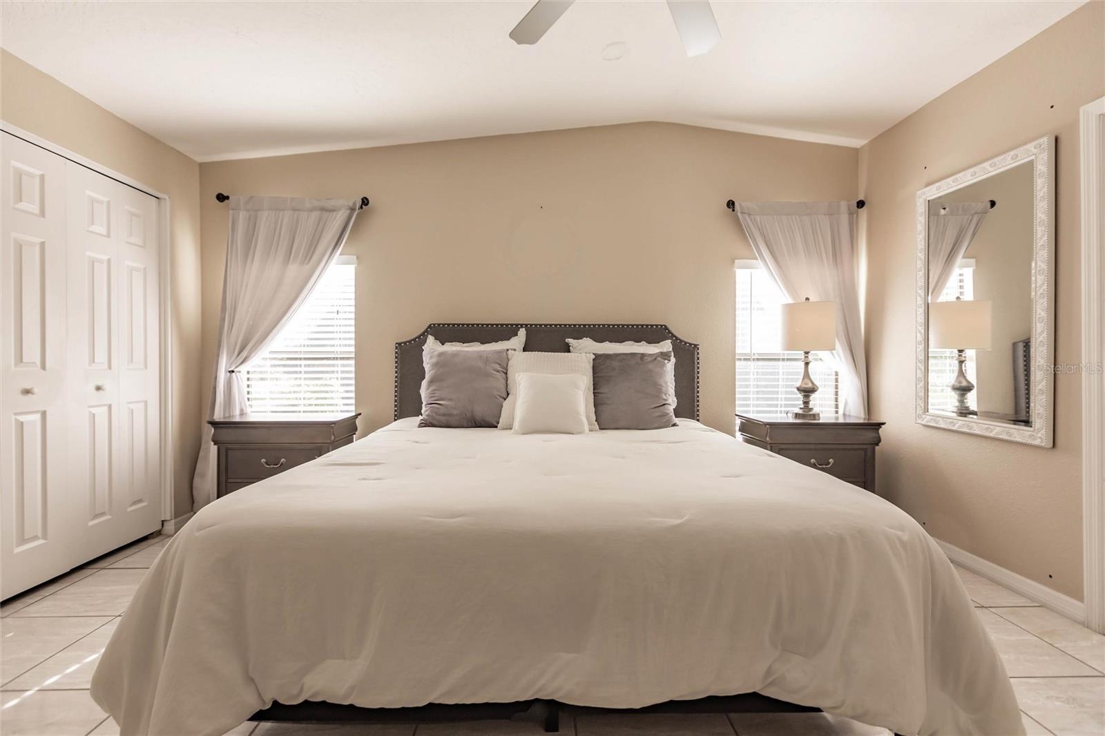 Image 16 of 35 For 1961 Crystal Lane