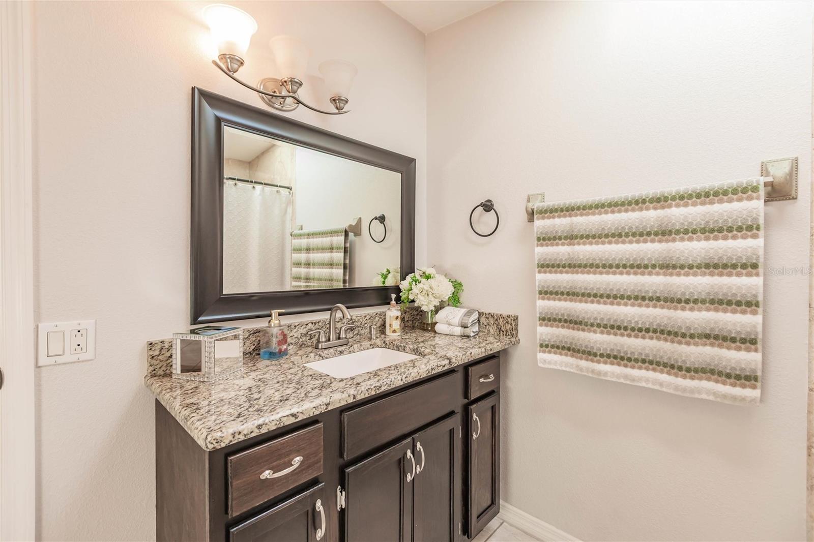 Image 22 of 35 For 1961 Crystal Lane