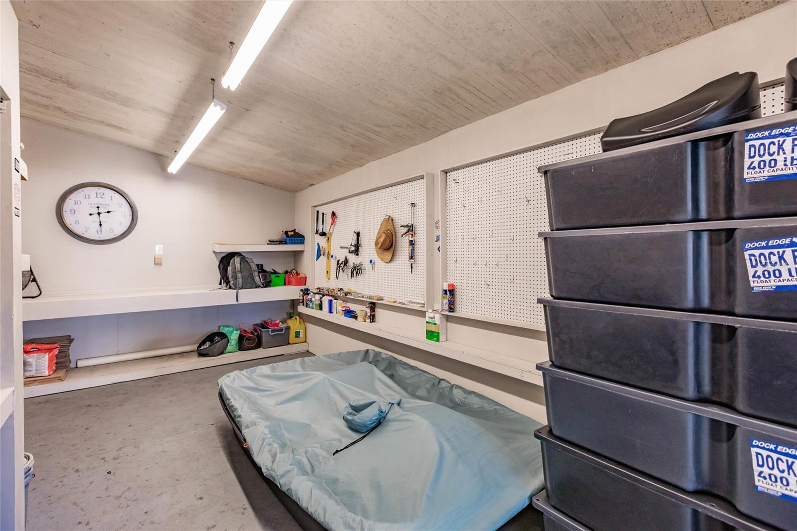 Image 34 of 35 For 1961 Crystal Lane