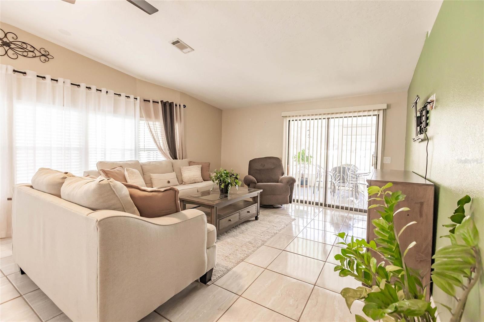 Image 9 of 35 For 1961 Crystal Lane