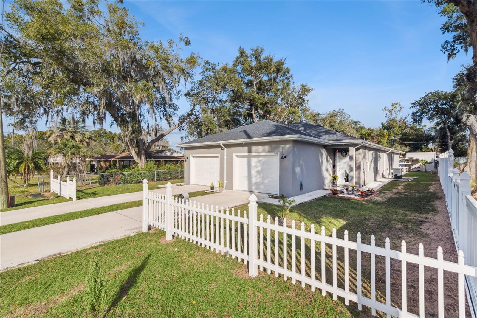 Image 17 of 40 For 1021-1023 Titcomb Street