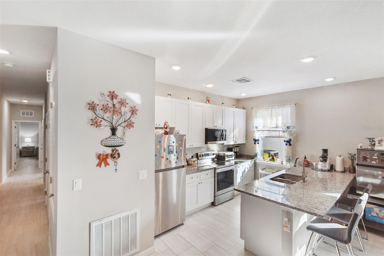 Image 18 of 40 For 1021-1023 Titcomb Street