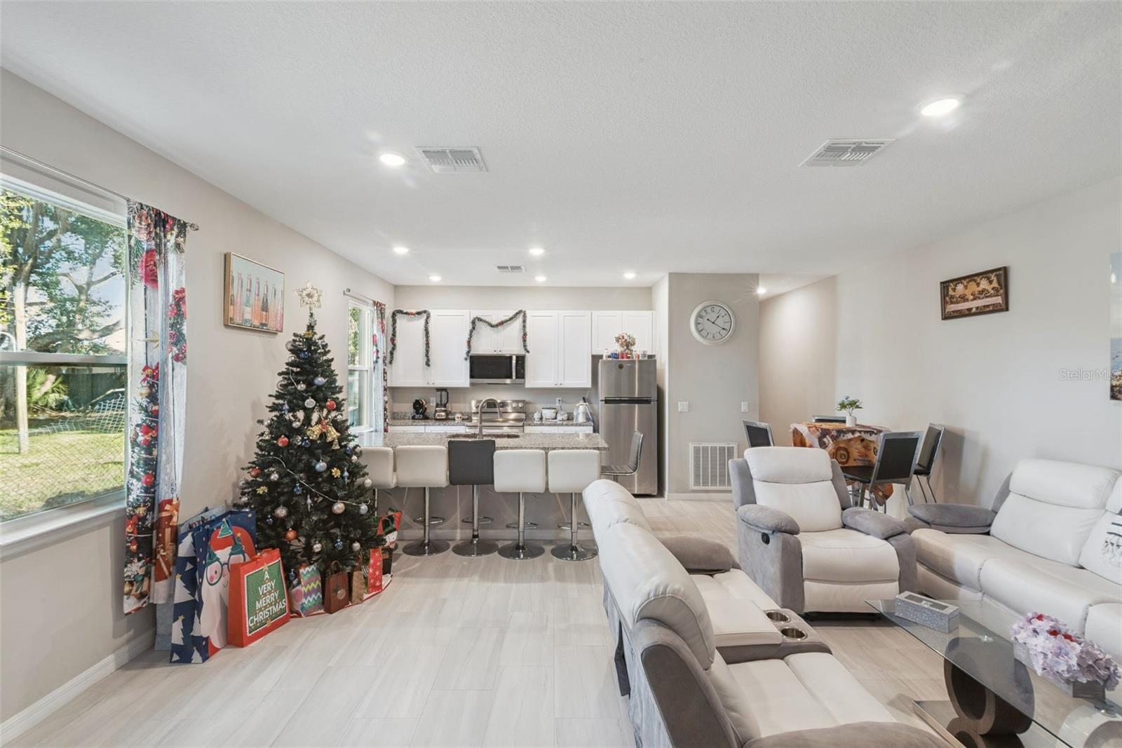 Image 2 of 40 For 1021-1023 Titcomb Street