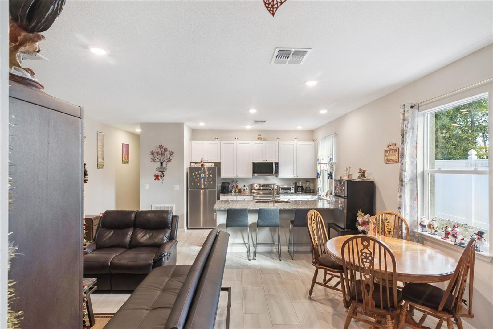 Image 23 of 40 For 1021-1023 Titcomb Street