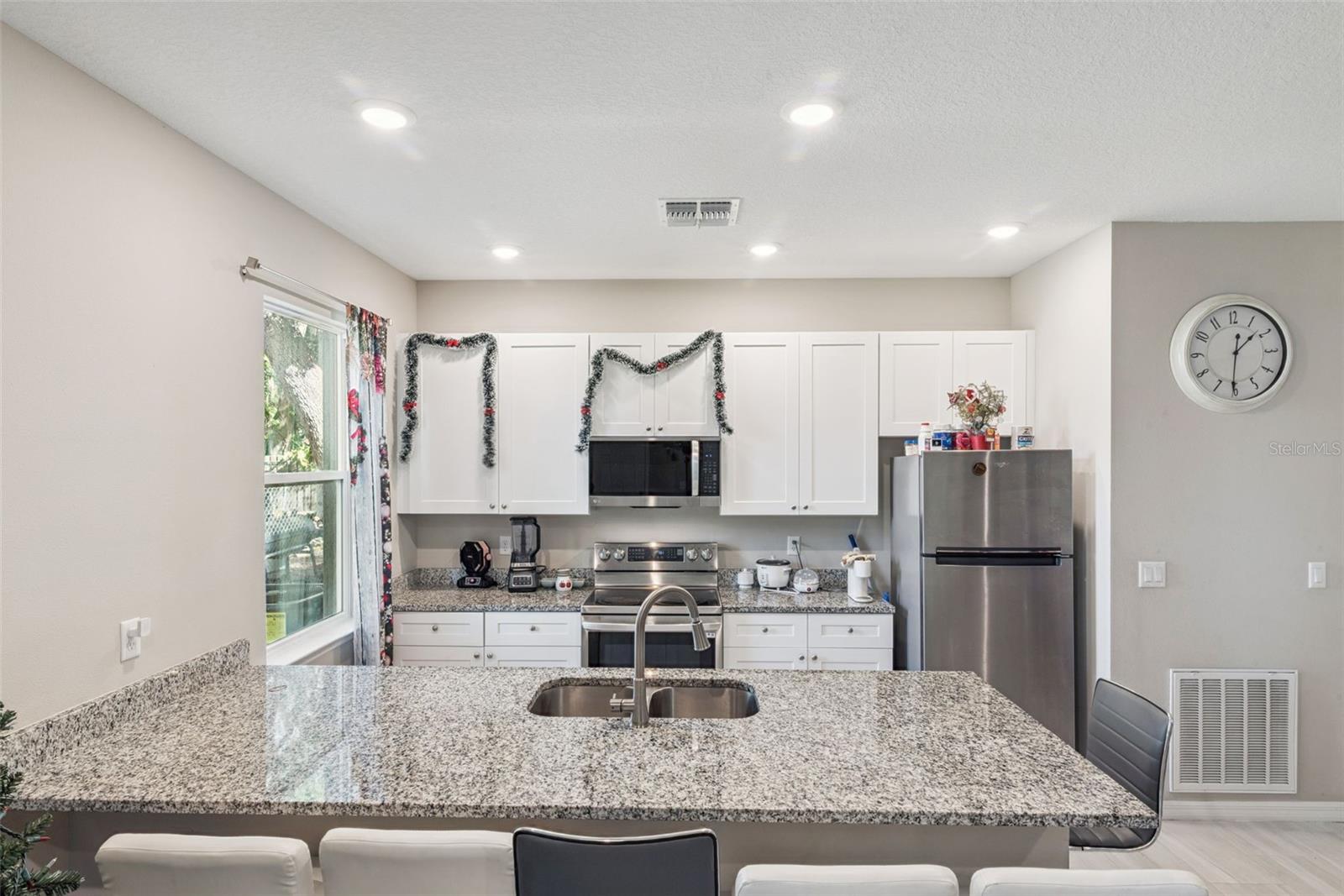 Image 26 of 40 For 1021-1023 Titcomb Street