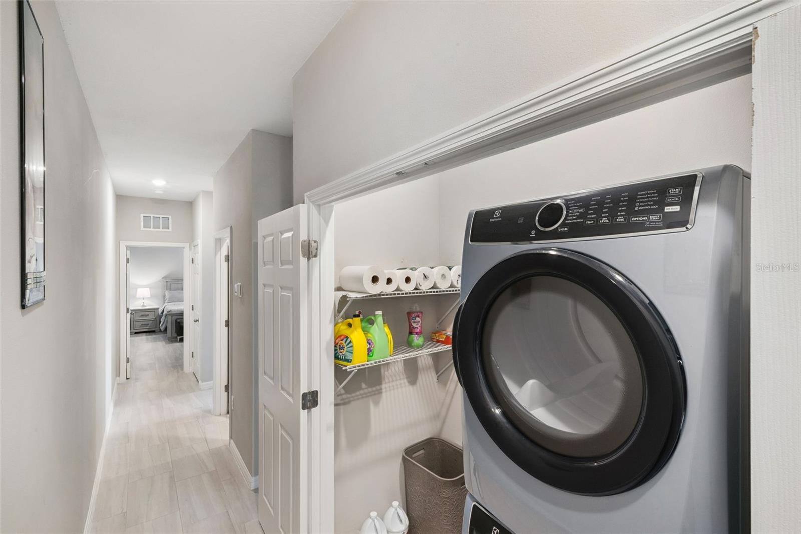 Image 32 of 40 For 1021-1023 Titcomb Street