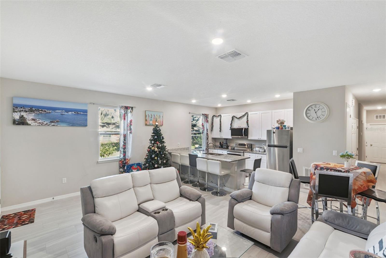 Image 5 of 40 For 1021-1023 Titcomb Street