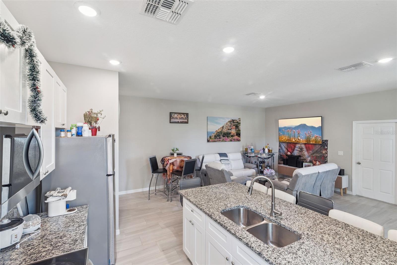 Image 7 of 40 For 1021-1023 Titcomb Street