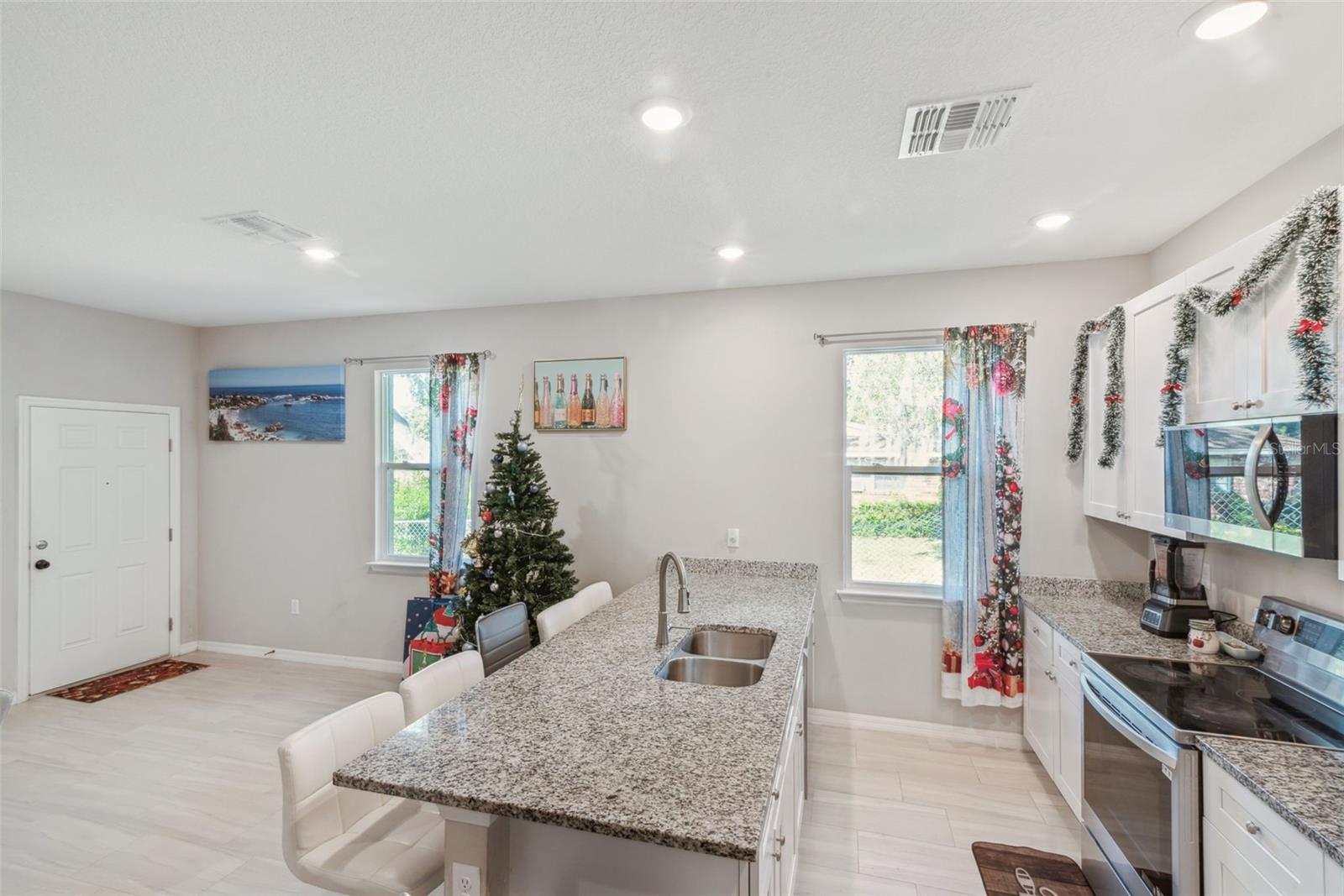 Image 8 of 40 For 1021-1023 Titcomb Street