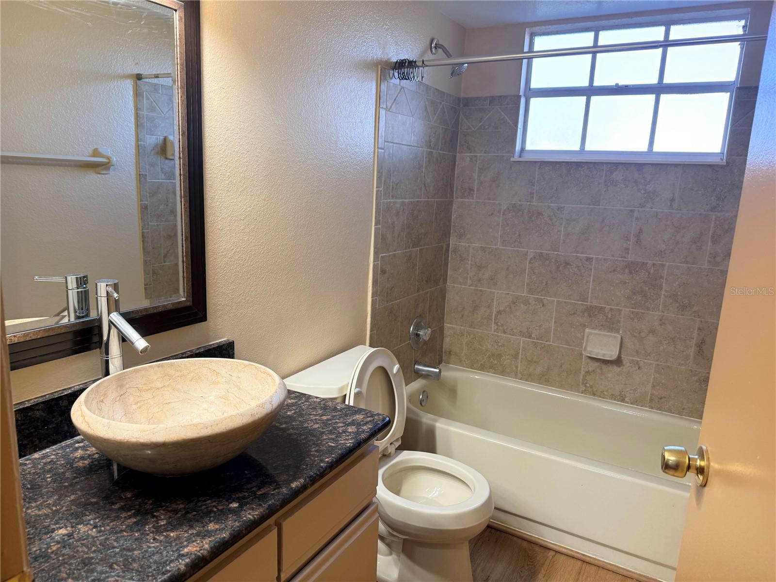 Image 13 of 16 For 2498 Sweetwater Club Circle 61