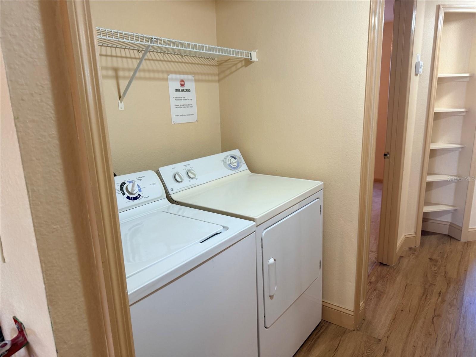 Image 8 of 16 For 2498 Sweetwater Club Circle 61