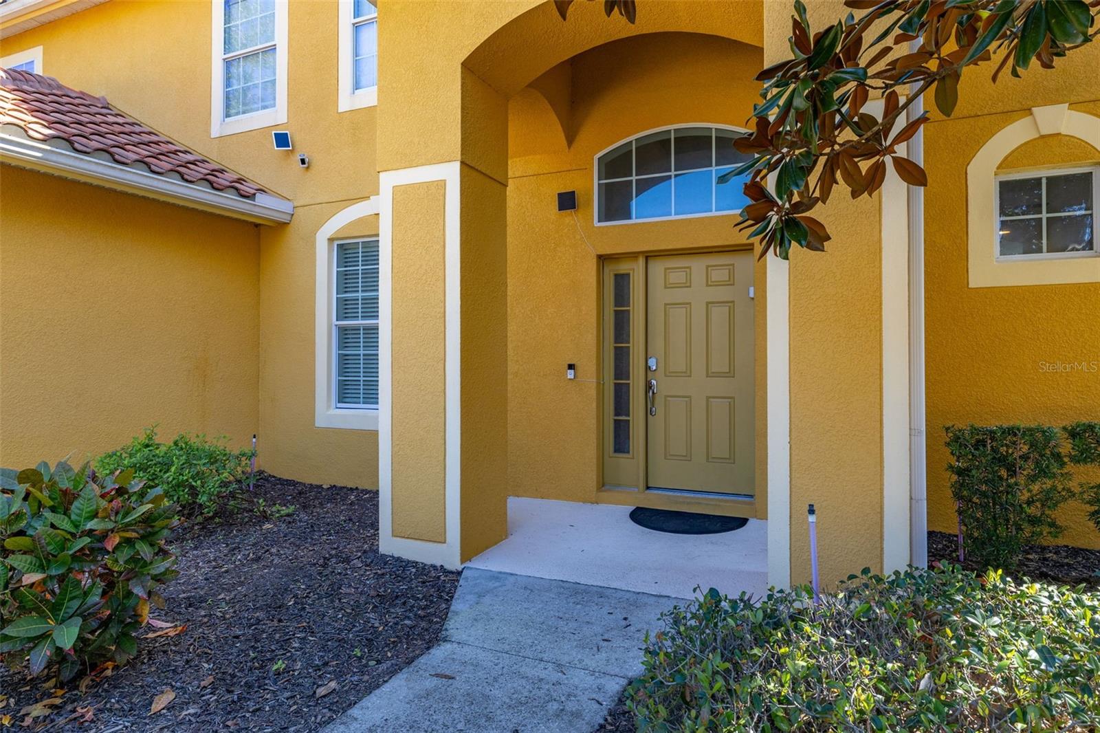 Image 3 of 80 For 4064 Oaktree Drive