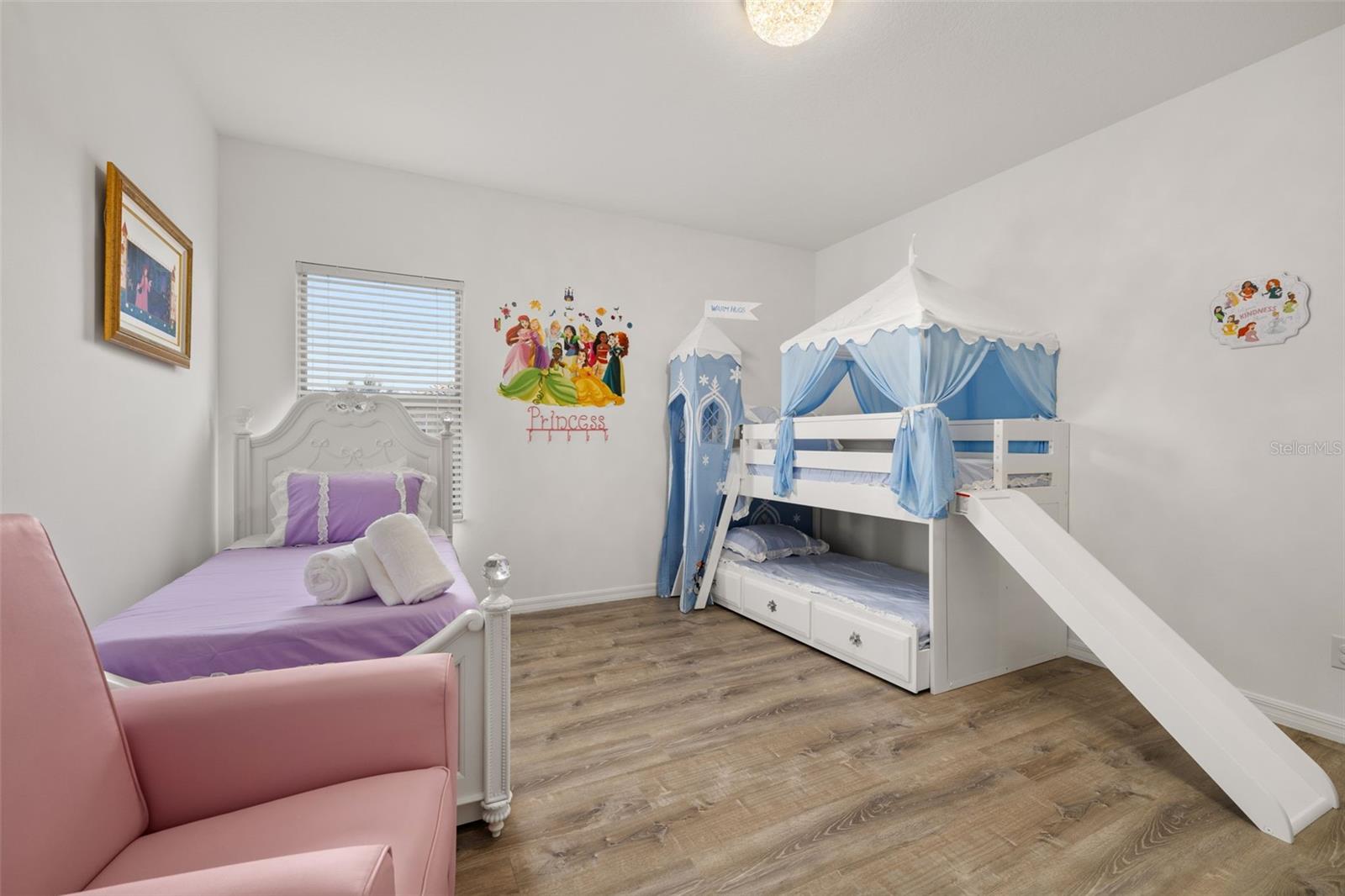 Image 49 of 80 For 4064 Oaktree Drive