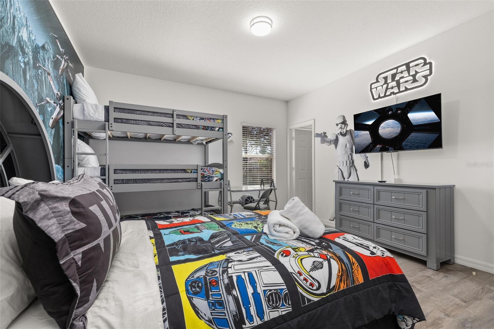 Image 51 of 80 For 4064 Oaktree Drive