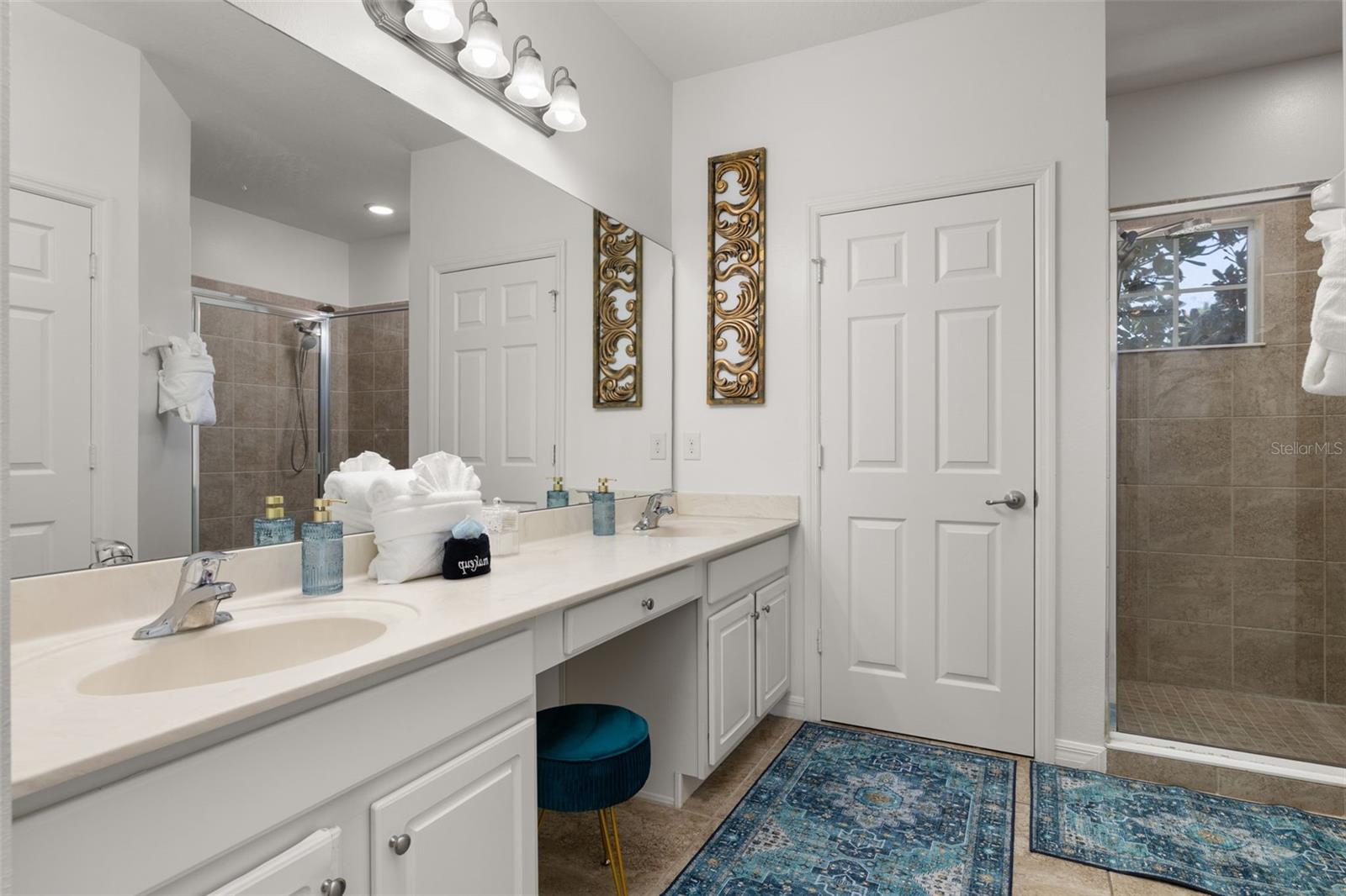 Image 63 of 80 For 4064 Oaktree Drive