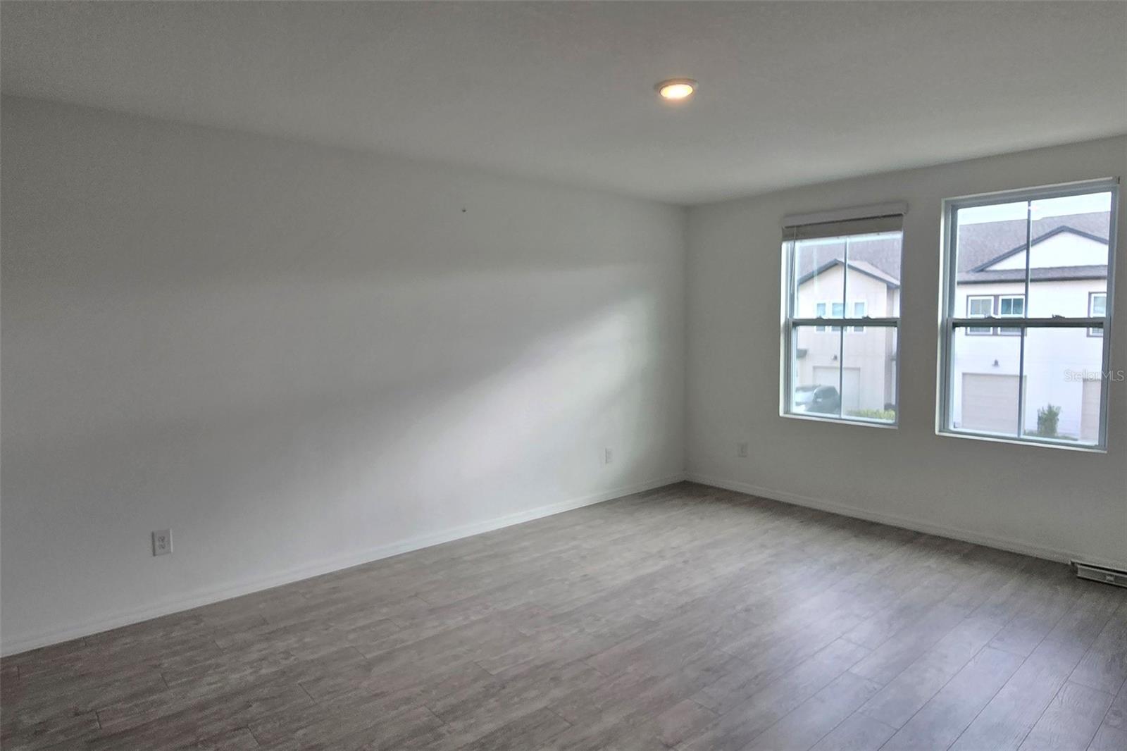 Image 13 of 46 For 742 Longboat Drive