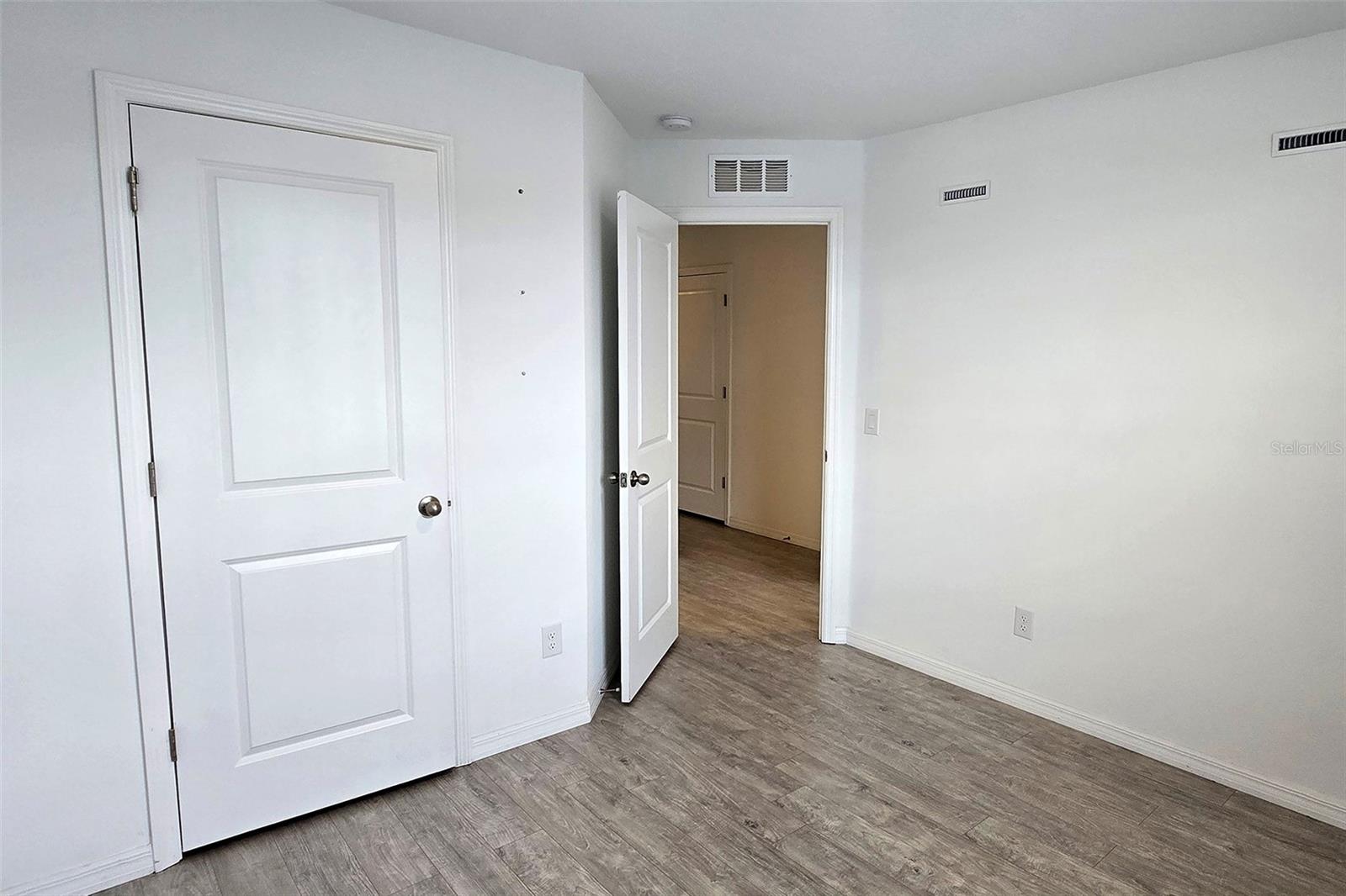 Image 23 of 46 For 742 Longboat Drive