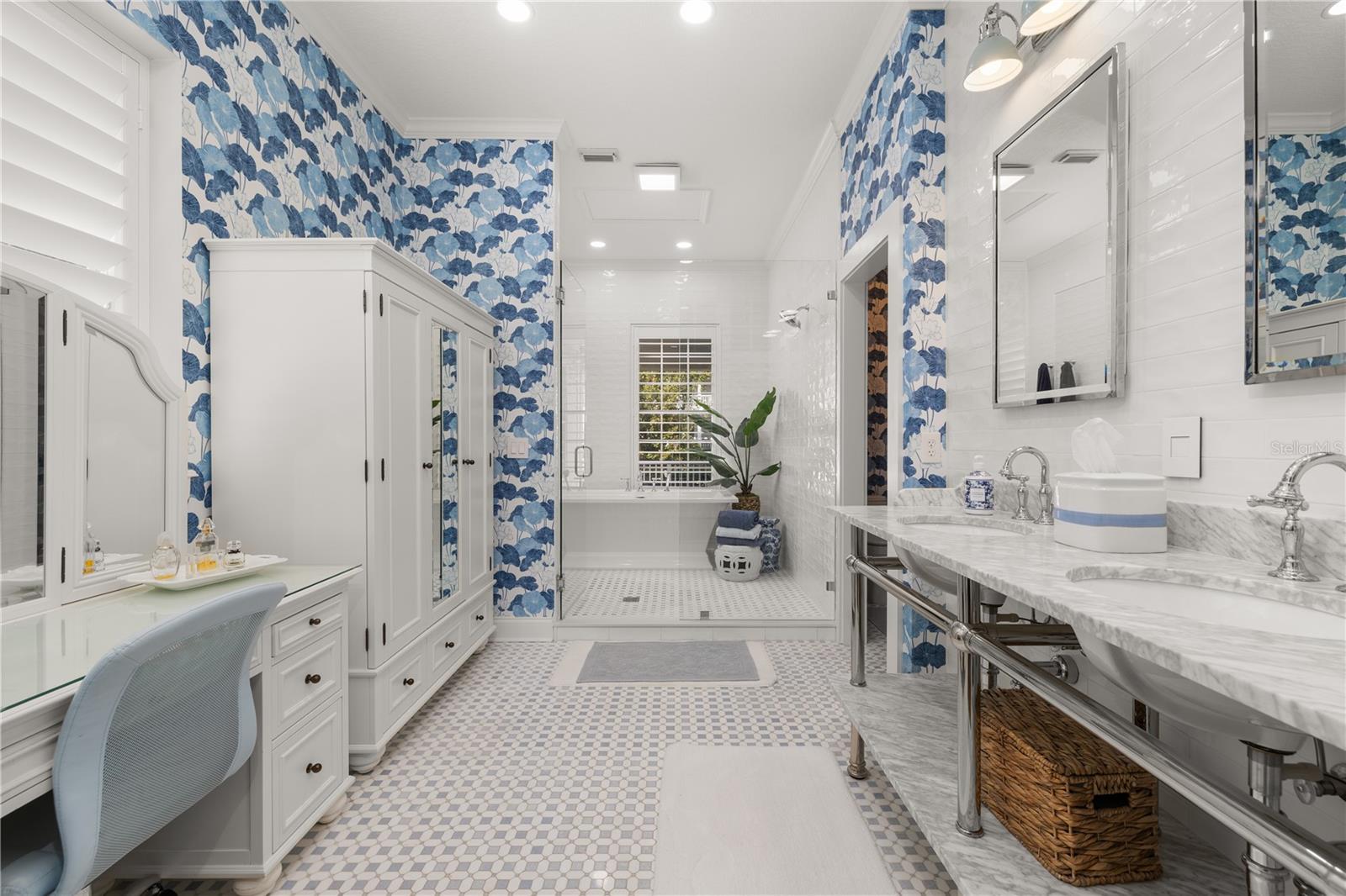 Image 20 of 78 For 529 Greenbrier Avenue