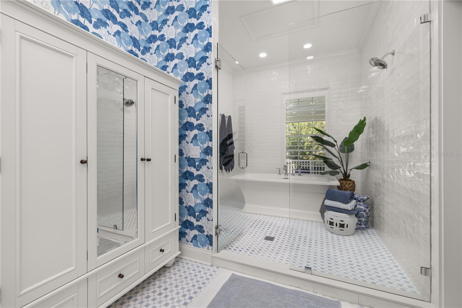 Image 22 of 78 For 529 Greenbrier Avenue