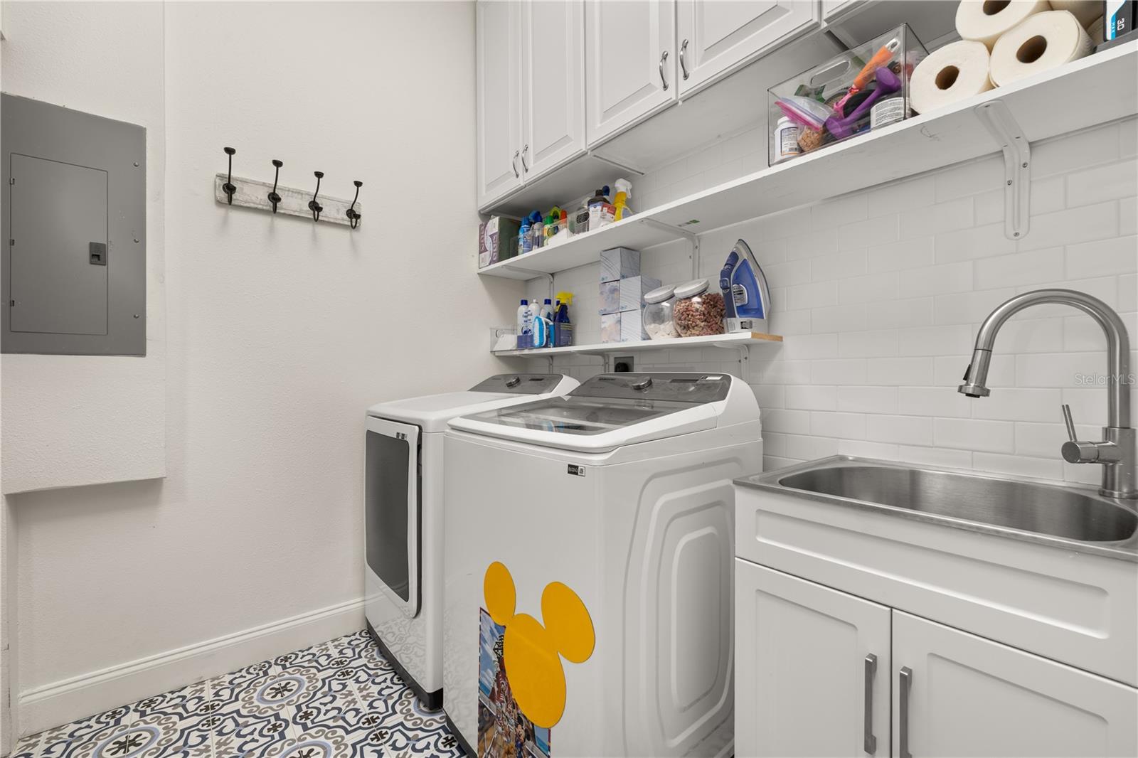 Image 29 of 78 For 529 Greenbrier Avenue