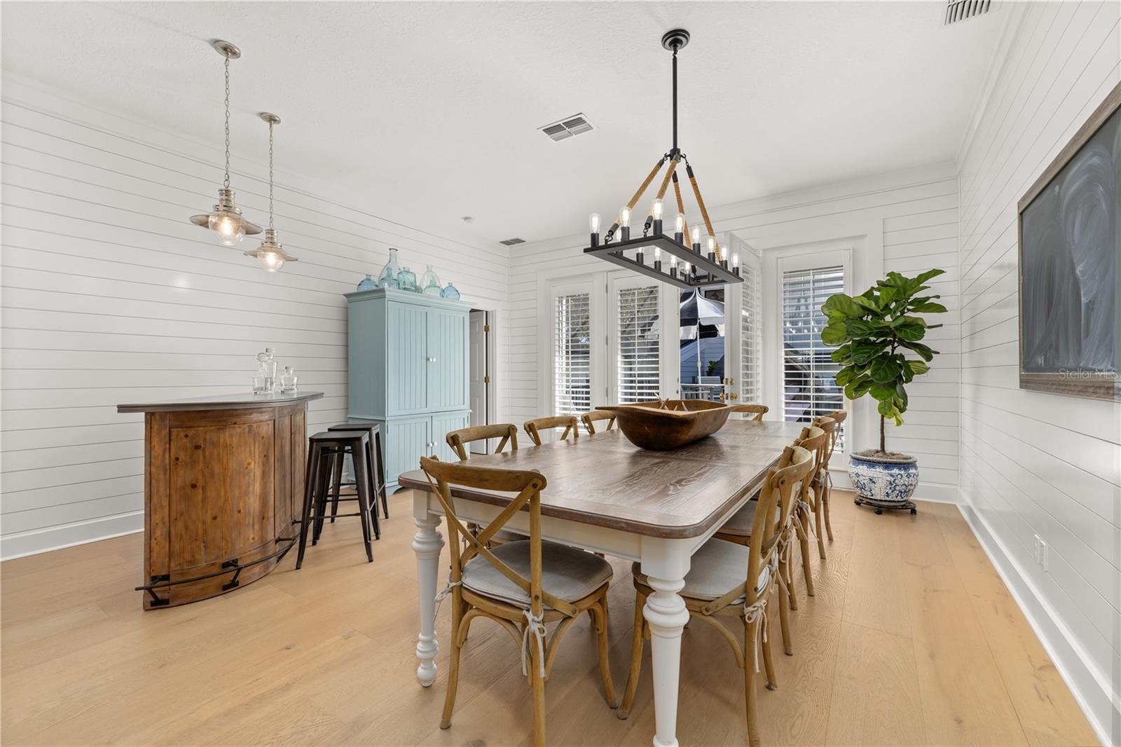 Image 30 of 78 For 529 Greenbrier Avenue