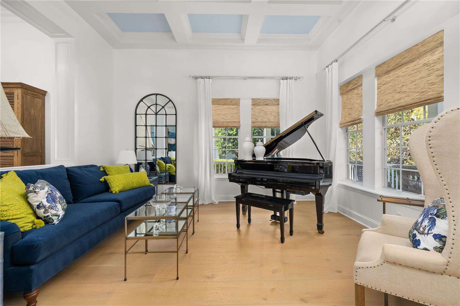 Image 5 of 78 For 529 Greenbrier Avenue