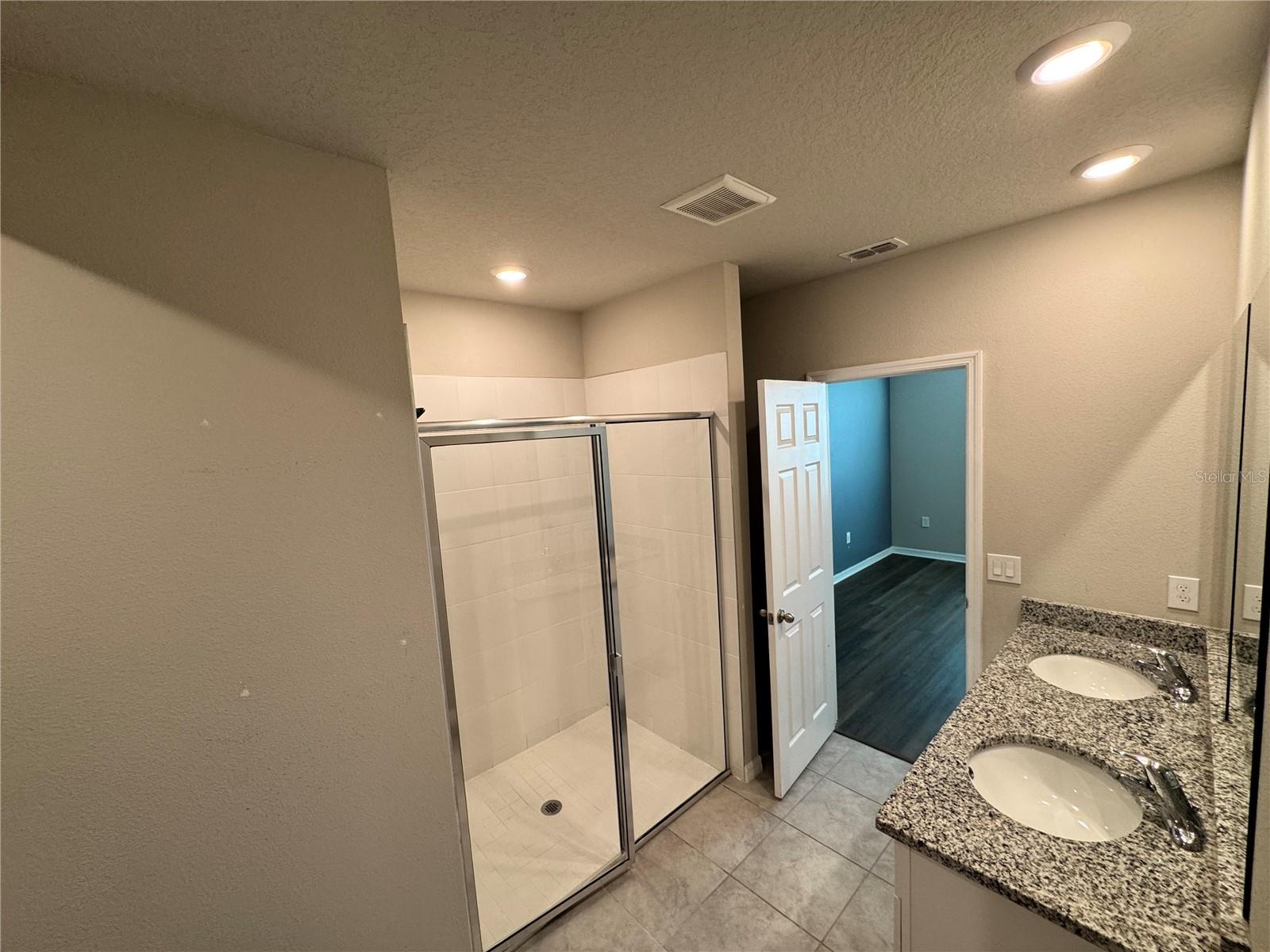 Image 17 of 42 For 512 Mckenna Drive