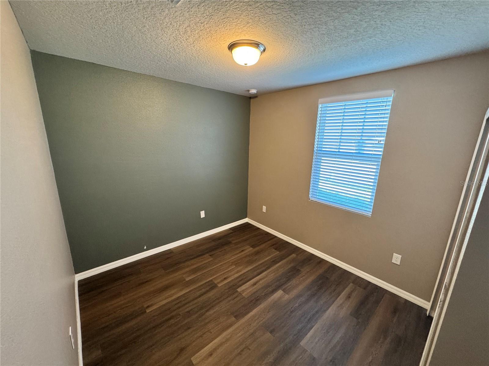 Image 25 of 42 For 512 Mckenna Drive