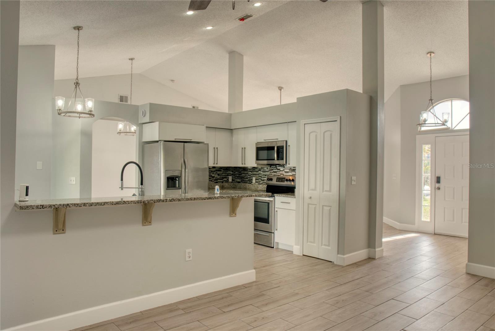 Image 7 of 24 For 1447 Kingston Way